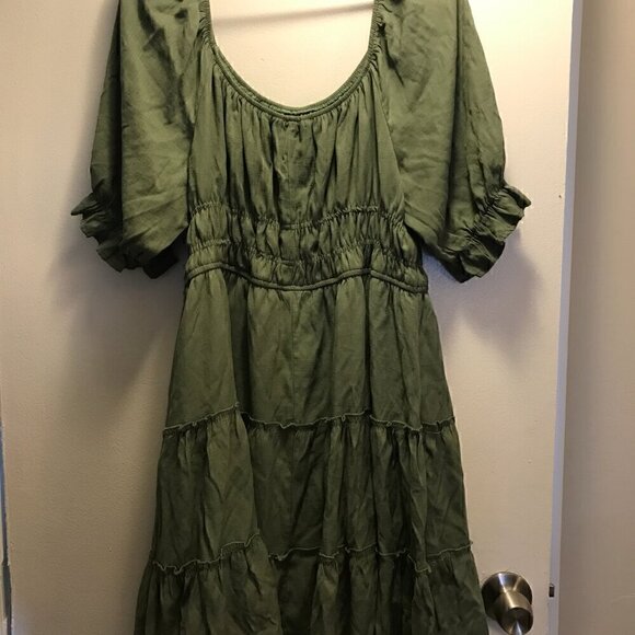 X Arula Green Dress - Picture 4 of 4
